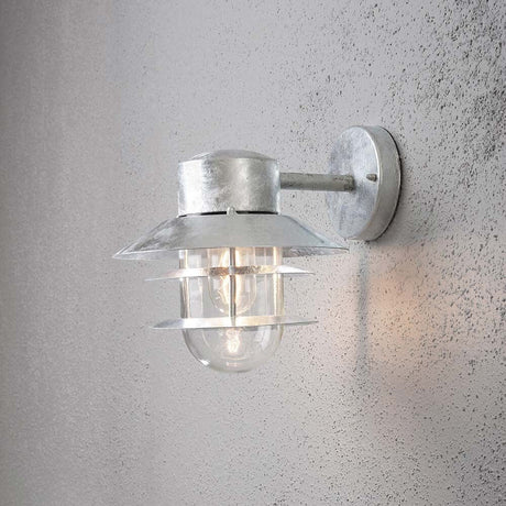 Modena zewnętrzna lampa ścienna ze stali galwanizowanej, przezroczyste szkło zamontowane na ścianie.