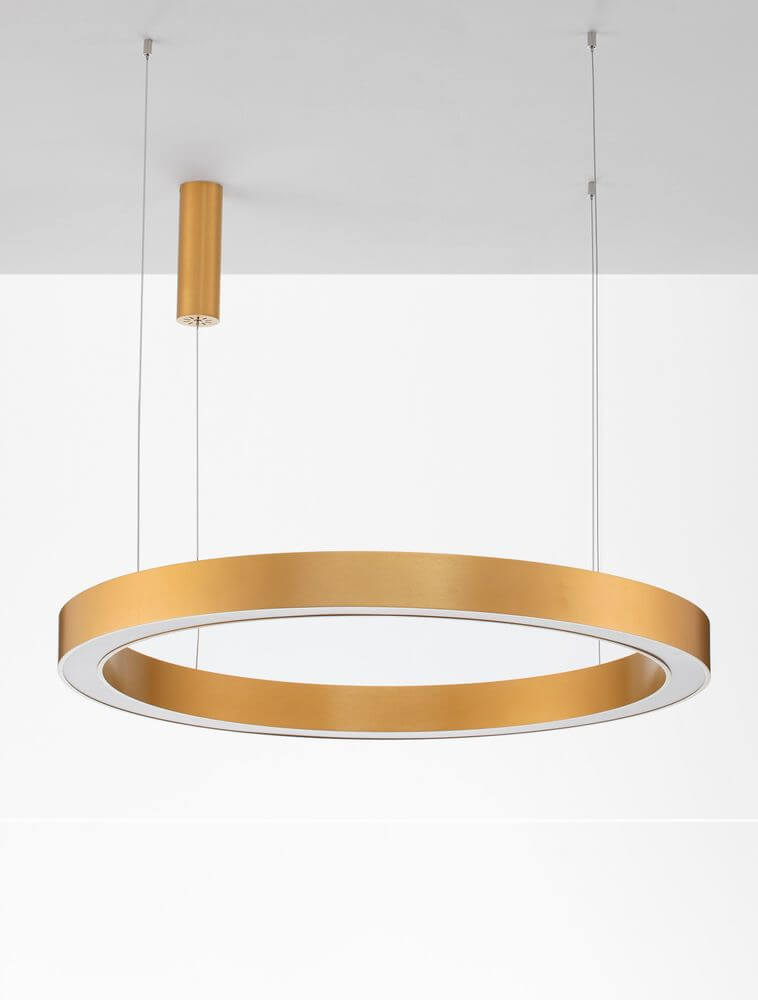 Morbido LED Pendelleuchte Ø 100cm 2700, 4000K in modernem, minimalistischen Design mit goldener Oberfläche.
