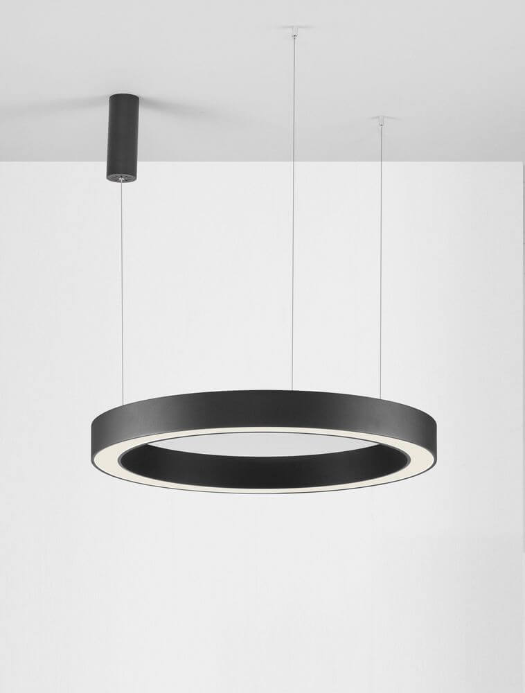 Morbido LED Pendelleuchte Ø 80cm 2700, 4000K in modernem Design, aufgehängt von der Decke.