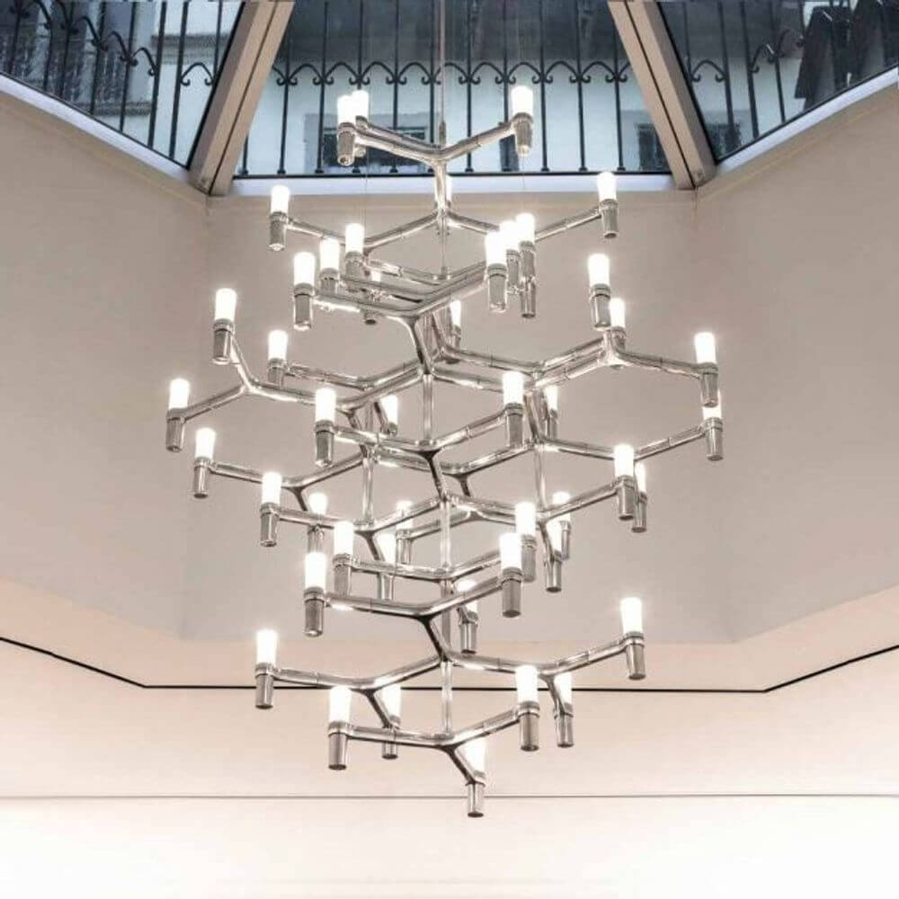 Nemo Crown Summa Hängelampe 48-flg. 157cm in modernem Design mit diffusen Lichtquellen.