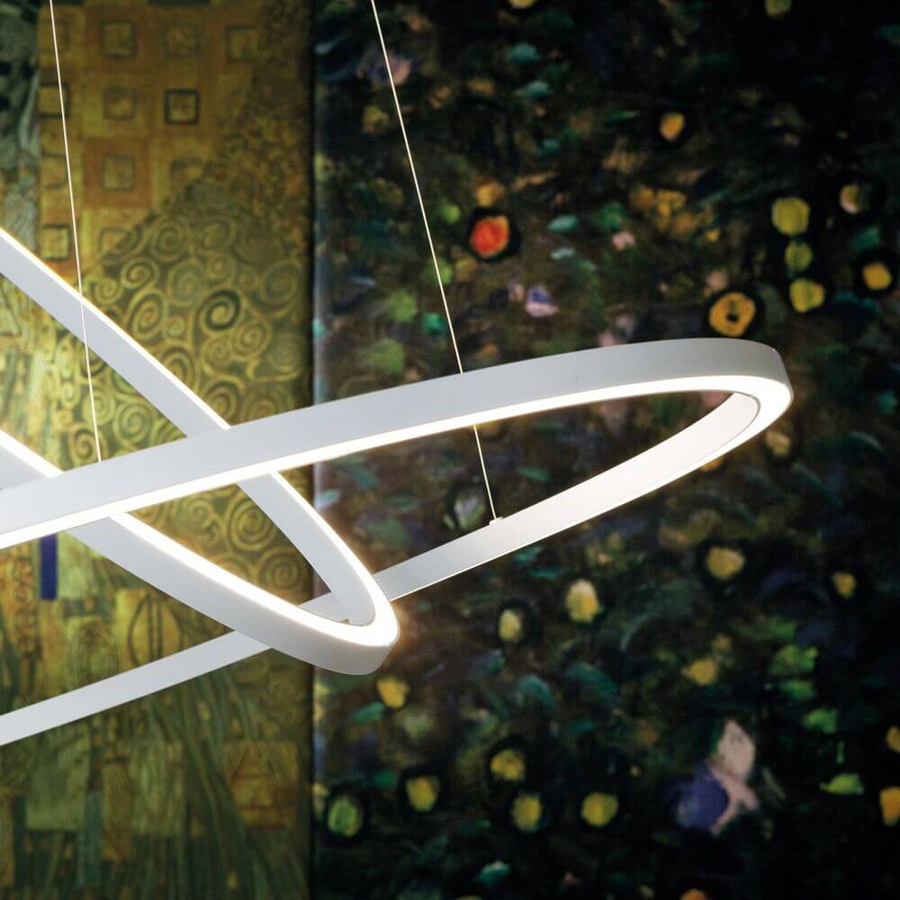 Nemo Ellisse Double LED Hängelampe 135x70cm mit ovalen Ringen und opalem Lichtdiffusor.