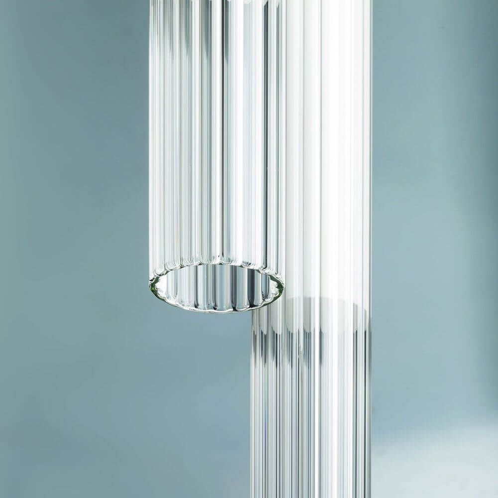 Nemo Ilium 77 Glas Hängeleuchte gerippt mit transparentem Außendiffusor aus geripptem Glas.