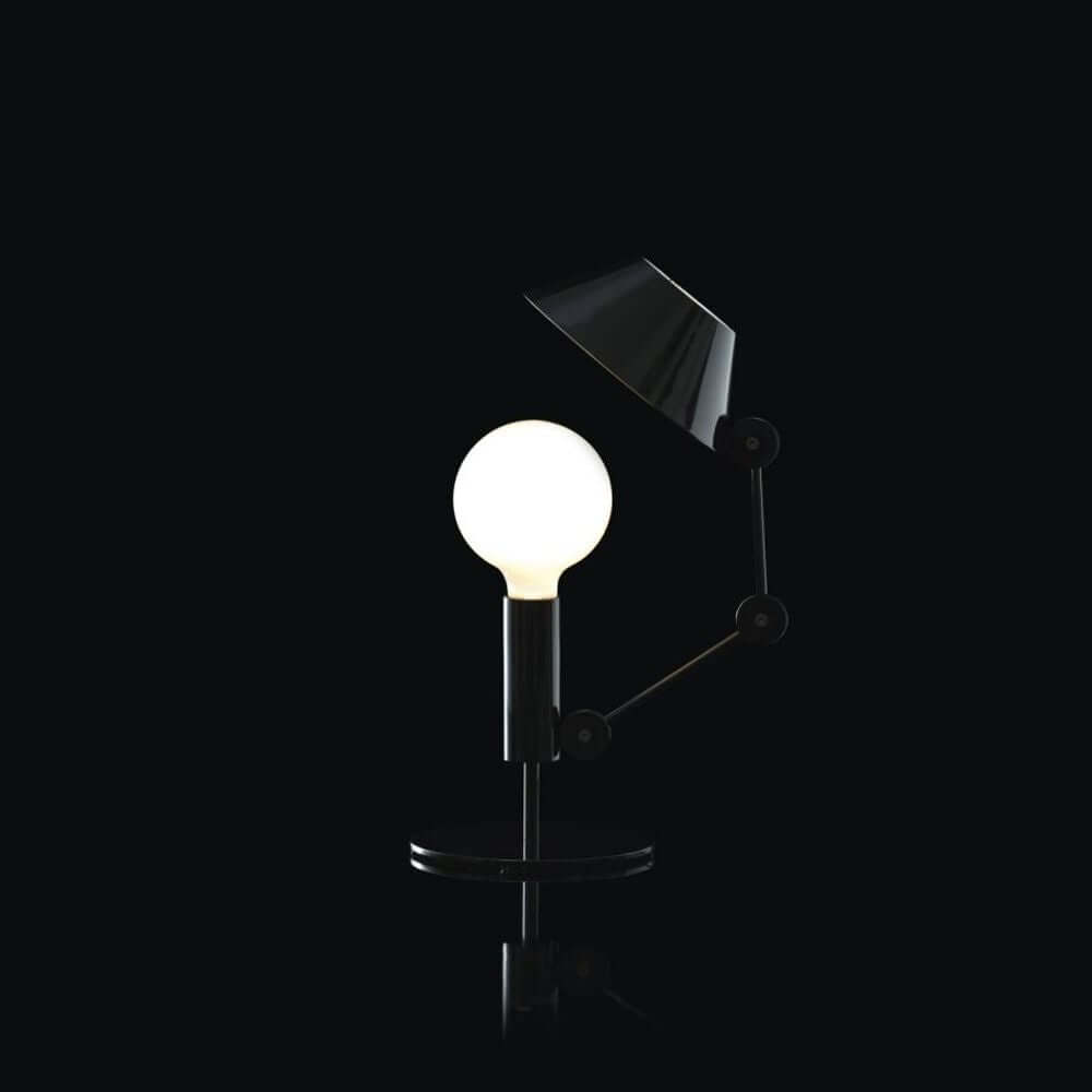 Nemo Mr. Light Tischlampe mit beweglichem Arm und matt Schwarz lackierter Struktur, diffuser Lichtstreuung.