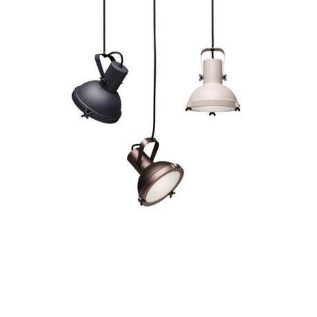 Nemo Projecteur 165 pendant light, adjustable in black, sand and dark brown, suspended with flexible light distribution.