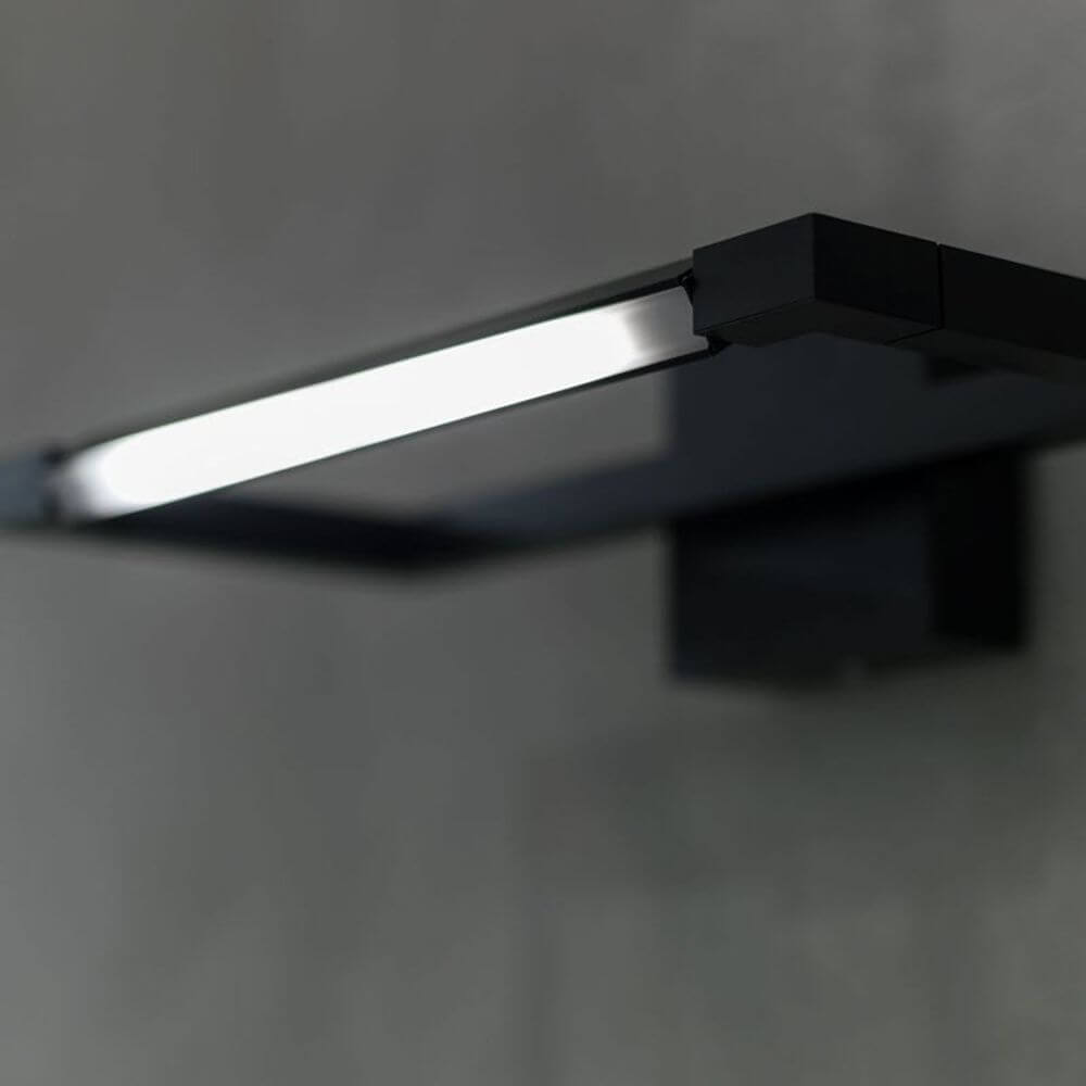 Nemo Spigolo LED Wandleuchte 360° drehbar in modernem Design mit opalinen Diffusor.