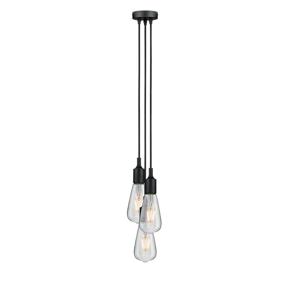 Neordic Pendelleuchte Ketil 3-flammig Schwarz in Vintage-Design mit drei Leuchtmitteln an langen Kabeln.