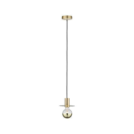 Neordic pendellampe Stian i børstet messing med svarte kabler og glasslampe.