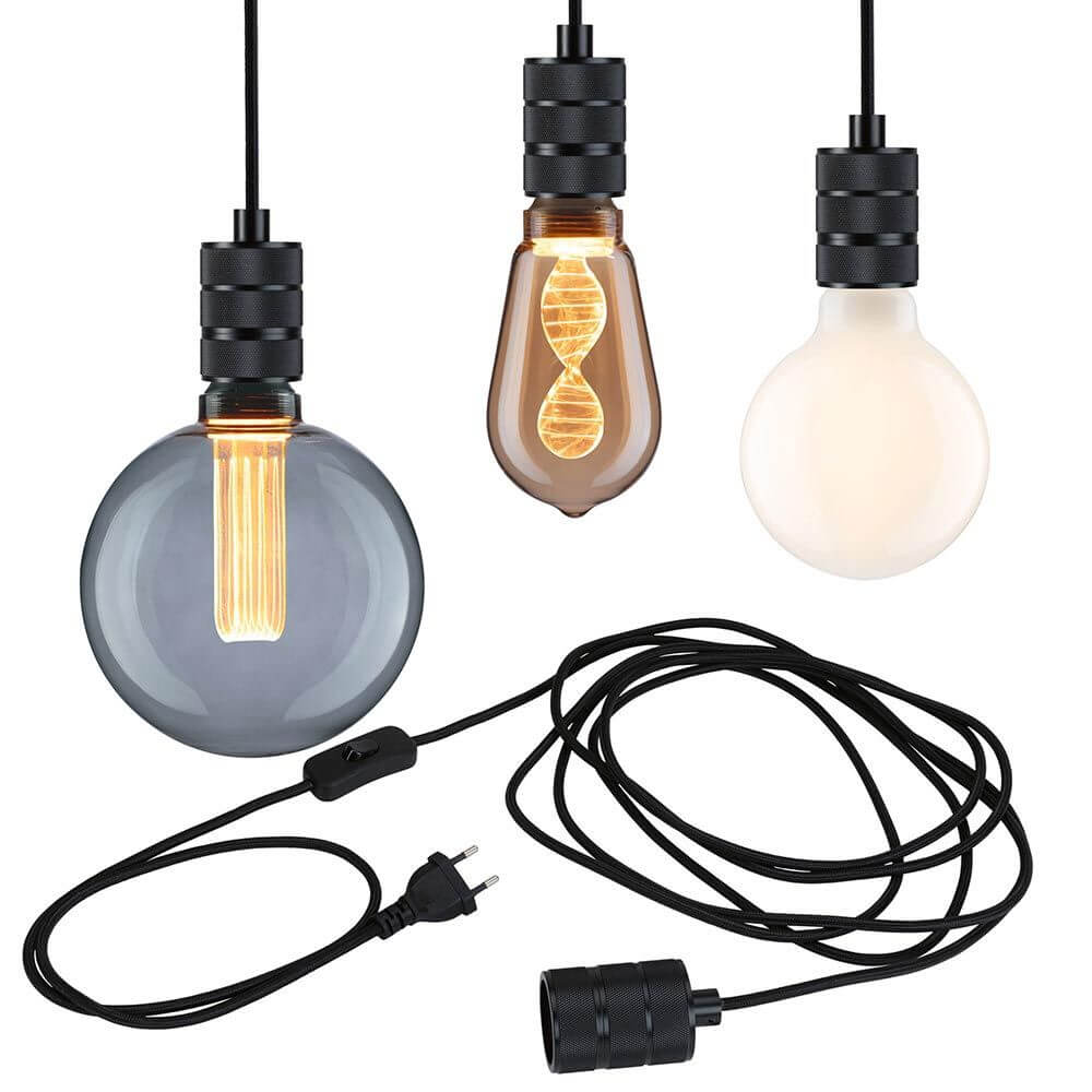 Neordic Pendelleuchte Tilla mit drei verschiedenen E27 Leuchtmitteln und Eurostecker, in elegantem Schwarz.