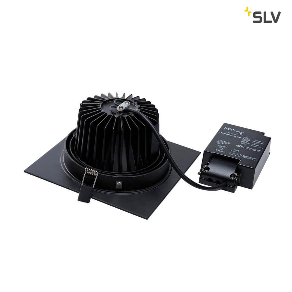 New Tria LED Downlight Square Set Schwarz 25W 30° 2700K mit schwenkbarem Einsatz und LED-Treiber.