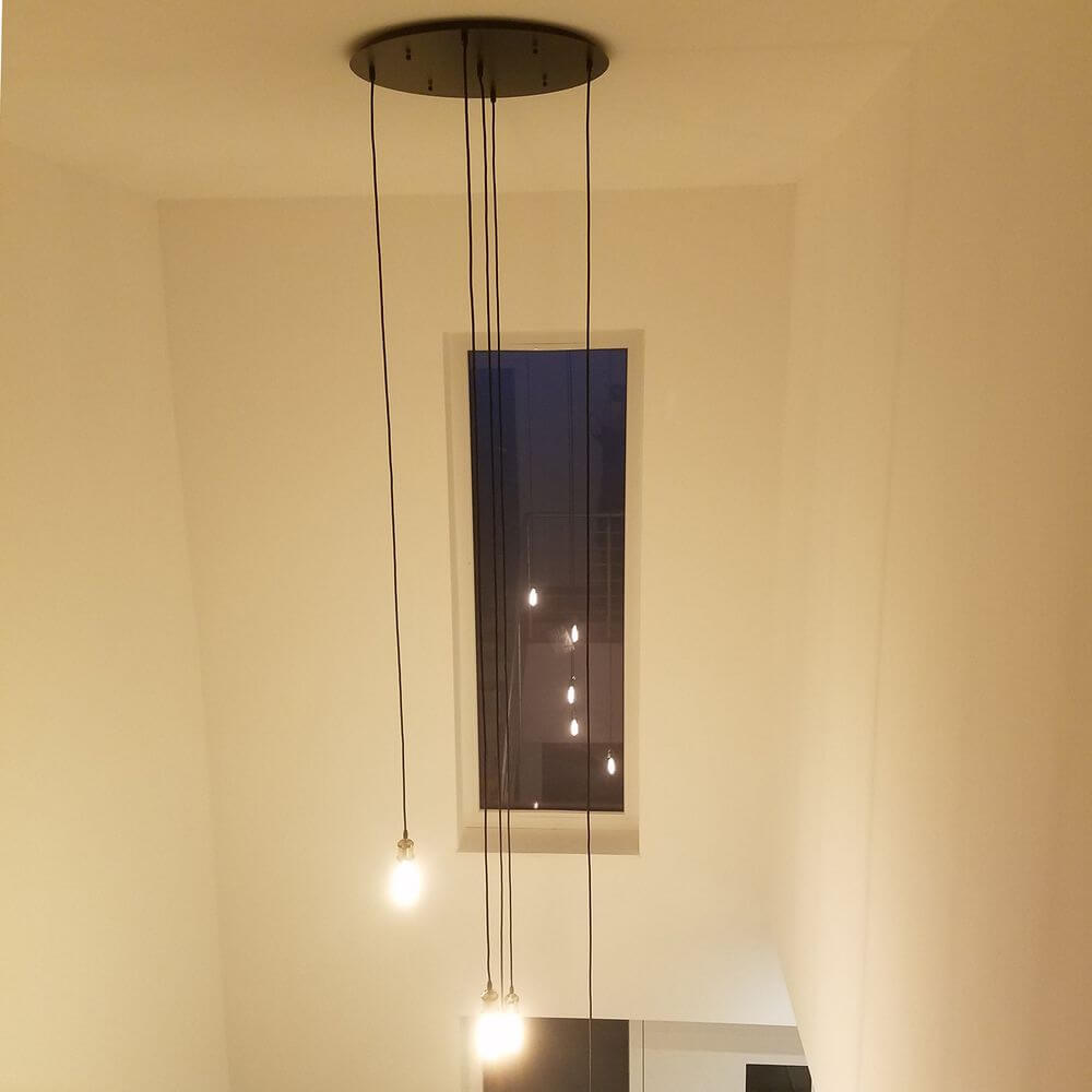 Avra Pendelleuchte mit Stoffkabel Messing