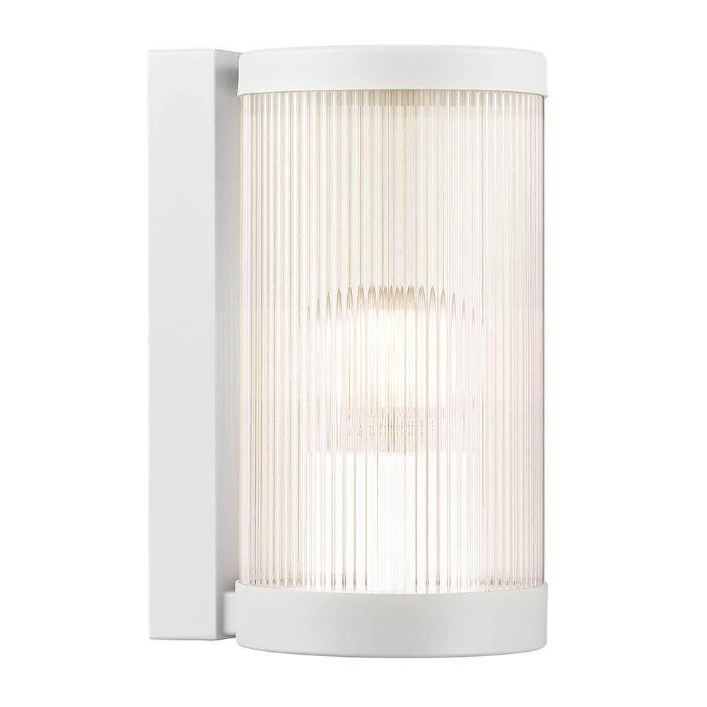 Coupar Außenwandleuchte mit geripptem Diffusor und modernem Design für elegante Außenbeleuchtung