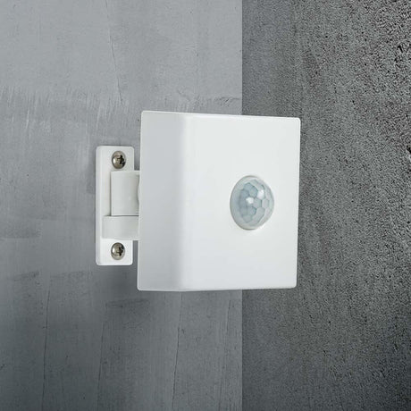 Smart bevegelsessensor montert på en vegg, trådløs bevegelsessensor for Smart Lights.