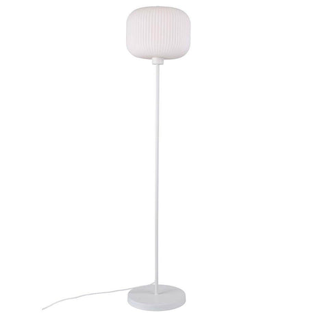 Stehleuchte Milford Weiß, Opalweiß mit organischer Form und gerillter Oberfläche für elegantes Licht.