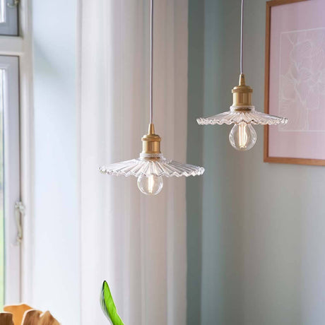 Torina Glas Hängeleuchte im Vintage-Stil mit mundgeblasenem Glas, ideal für eine stilvolle Beleuchtung.