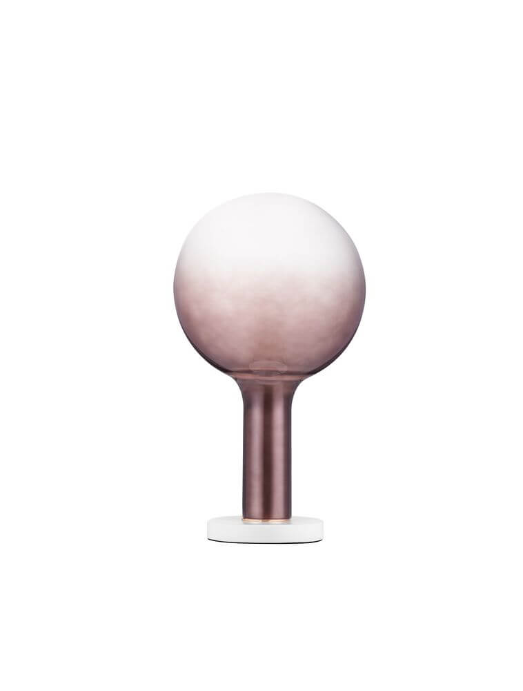 Nostos LED Tischleuchte Ø 20cm 3000K mit elegantem Design in warmen Braun- und Goldtönen.