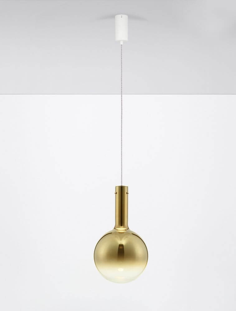 Moderne Nostos Pendelleuchte aus Bronzeglas und Metall mit Ø 25 cm. Ideal für elegante Innenräume.