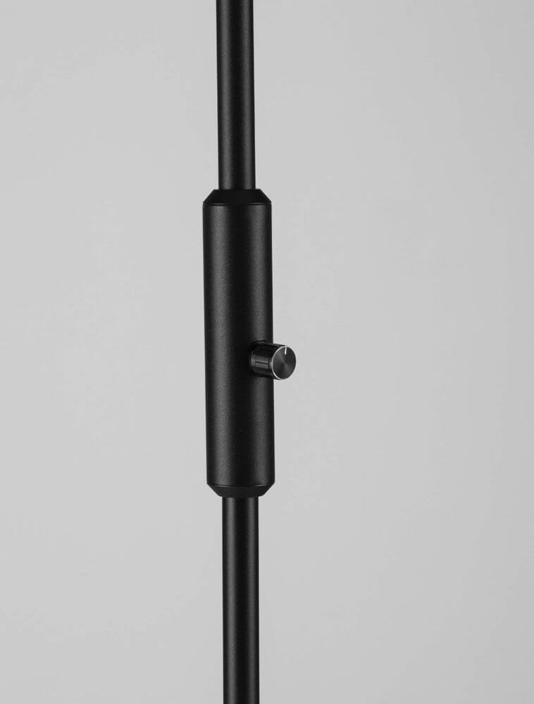 Alt Tag: Notos LED Stehlampe Ø 27cm 3000K schwarze Stehleuchte Detailansicht des schlanken Metallrohrs mit integriertem Schalter