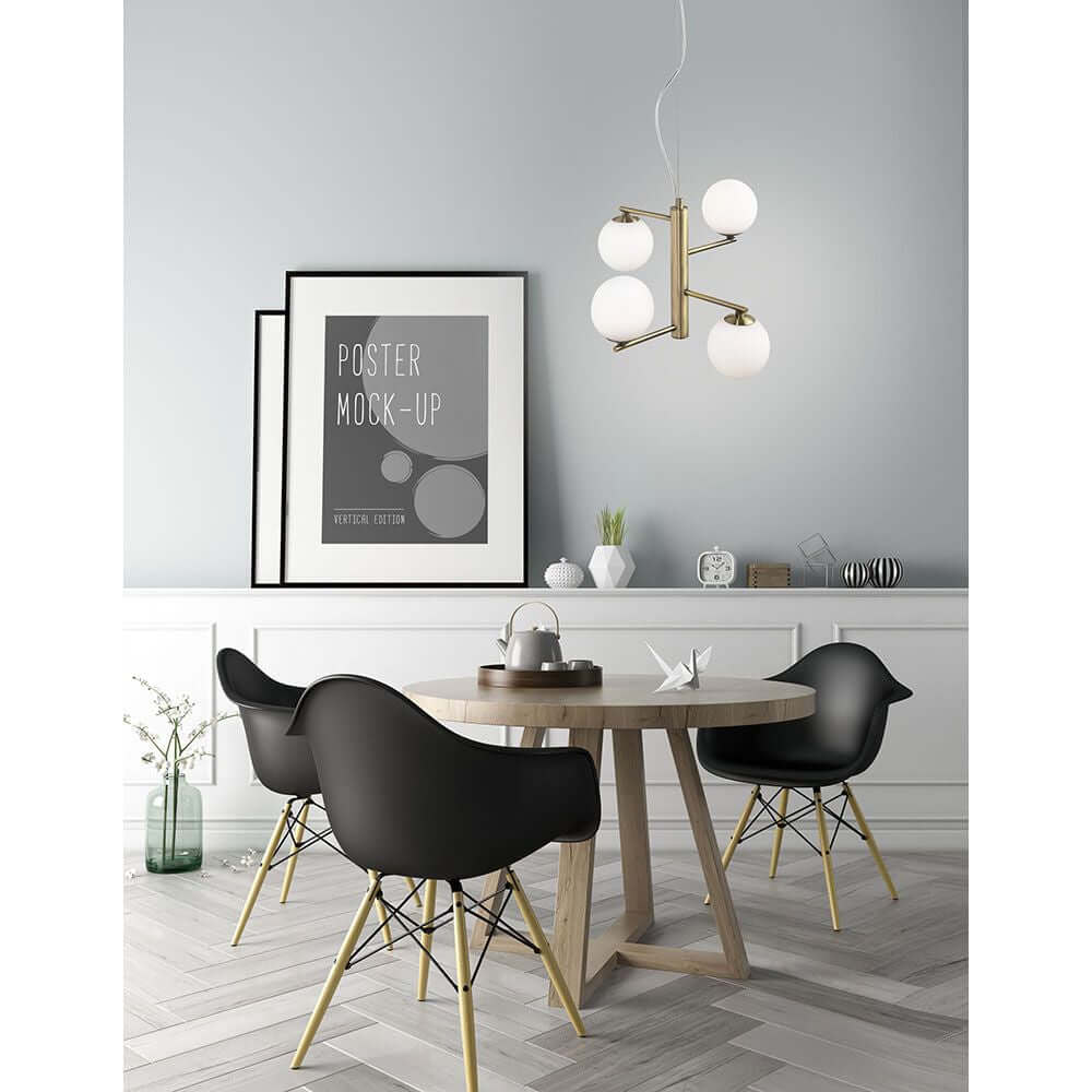 Agrigento Hängelampe 4-flammig Messing, Weiß über einem runden Esstisch in modernem Interieur.