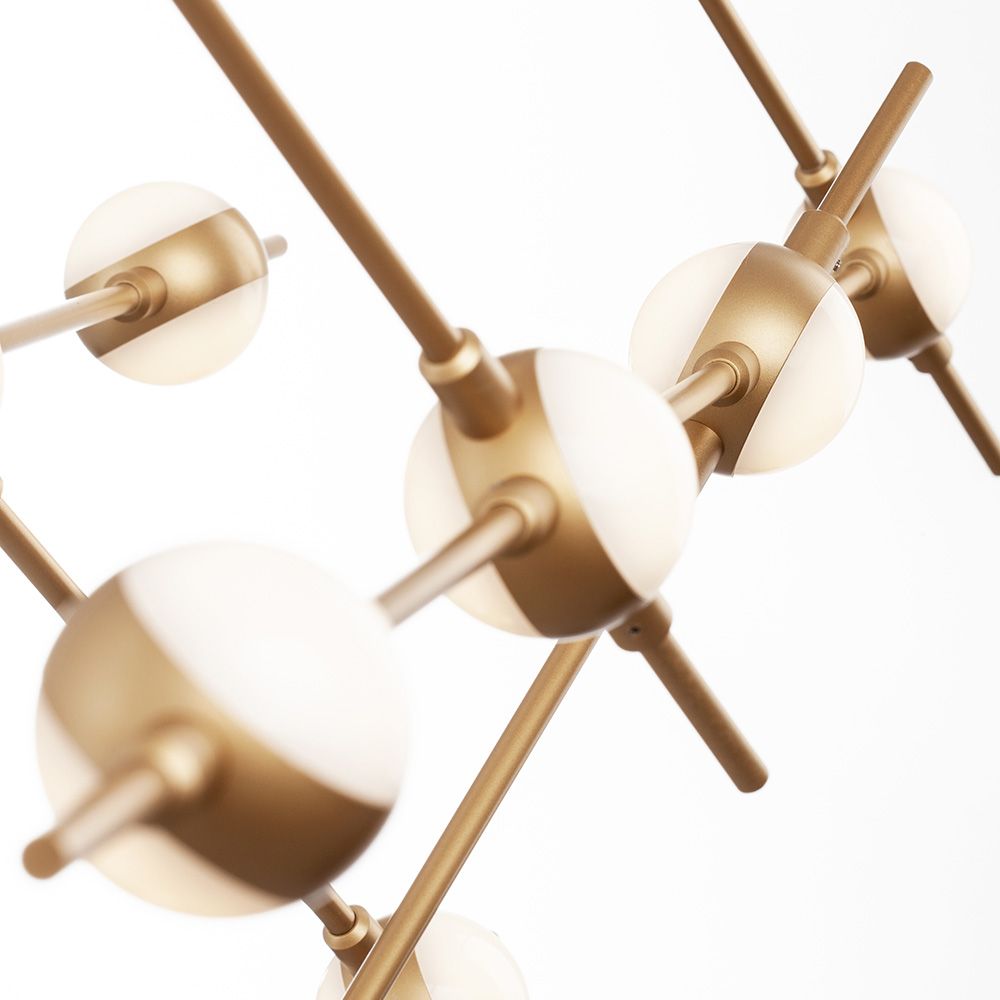 Atomo LED Hängeleuchte in Gold, modernes Design mit runden Leuchten für optimale Lichtverteilung.