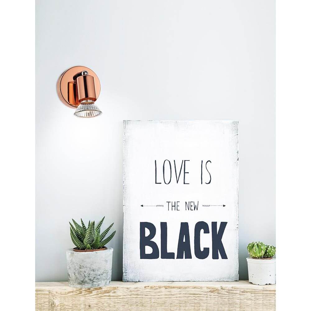 Base Wandspot satiniertes Nickel, moderner verstellbarer Wandleuchte über Deko mit Schriftbild ‚LOVE IS THE NEW BLACK‘