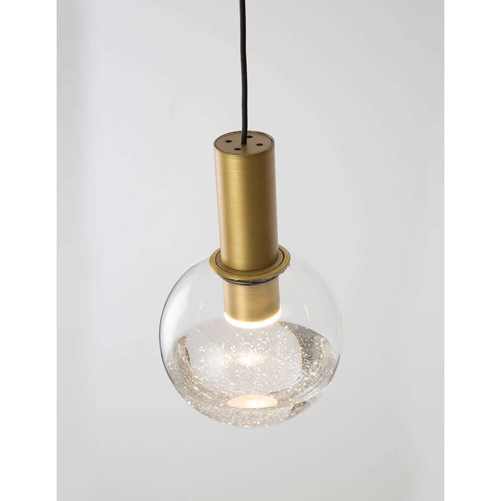 Belar LED Wand- & Hängelampe Goldfarben mit elegantem Design aus Metall und Glas, ideal für Wohn- und Schlafzimmer.