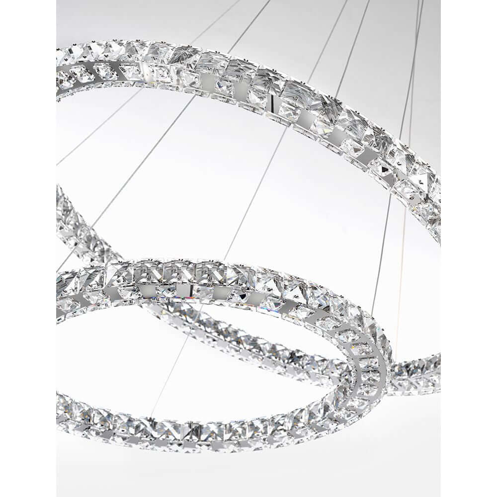 Nova Luce Celine LED Kristall-Hängeleuchte Ø 70cm mit eleganten Kristall-Details und modernem Design.
