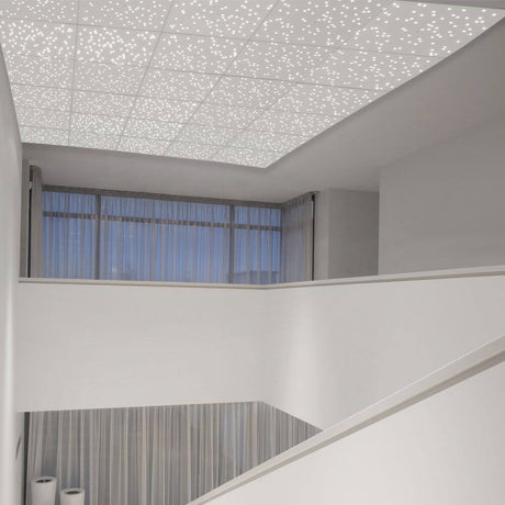 Moderne Cielo LED-Sternenhimmel Deckenlampe im Innenraum mit stilvollem Design und dekorativen Lichteffekten.