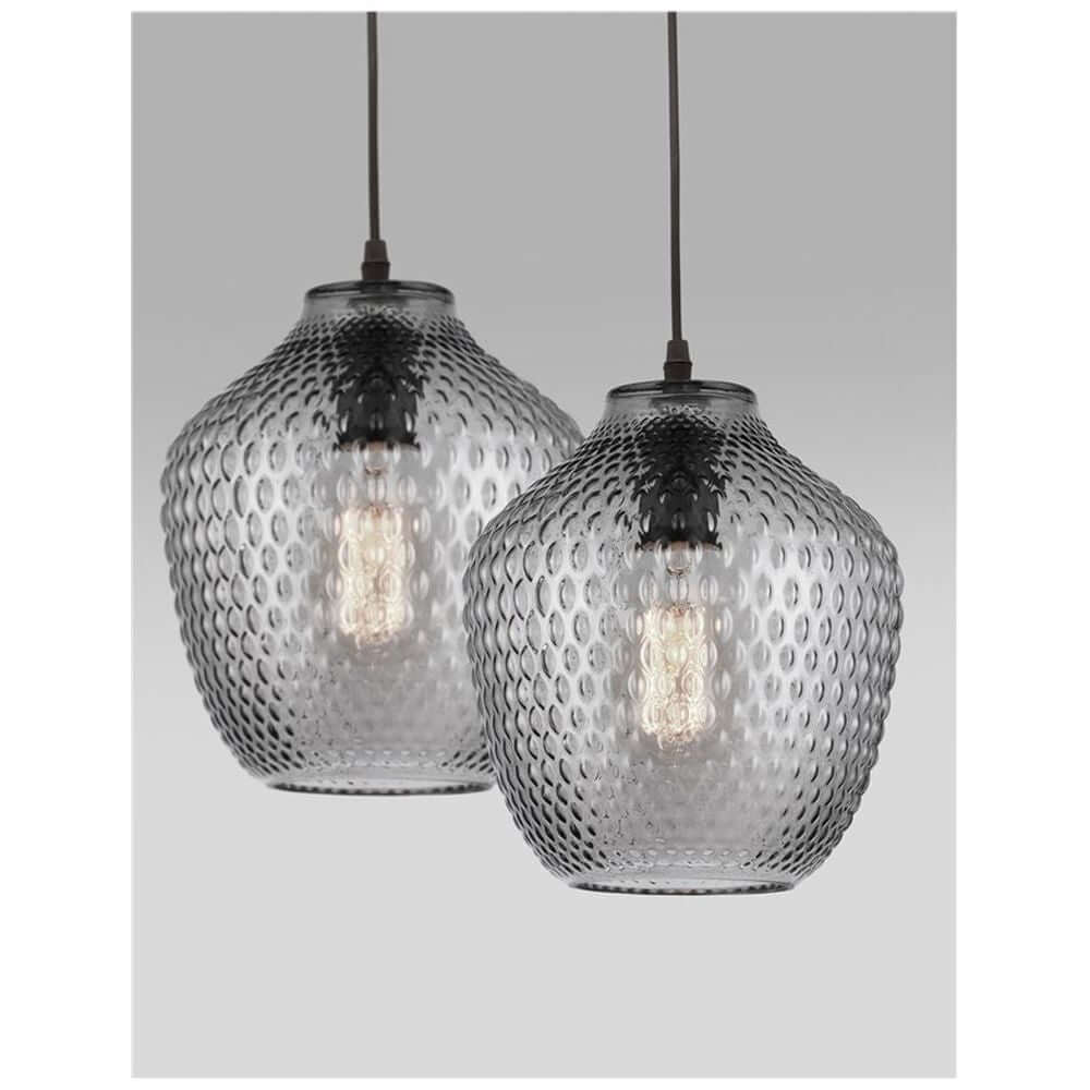 Claro Pendellampe Glas mit strukturierter Glasoberfläche und warmem Licht, ideal für stilvolle Innenräume.