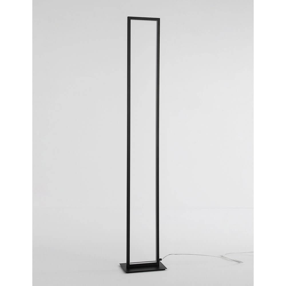 Cornice LED Stehleuchte 153cm Schwarz in modernem Design, ideal für stimmungsvolle Beleuchtung.