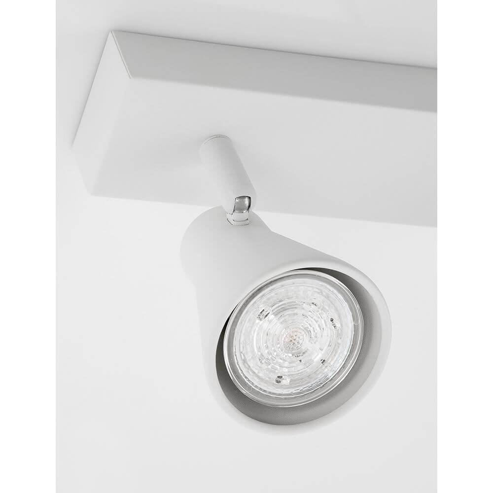 Dublin LED Balkenstrahler 2-flammig in modernem Design mit drehbarem Strahler aus weiß lackiertem Metall.