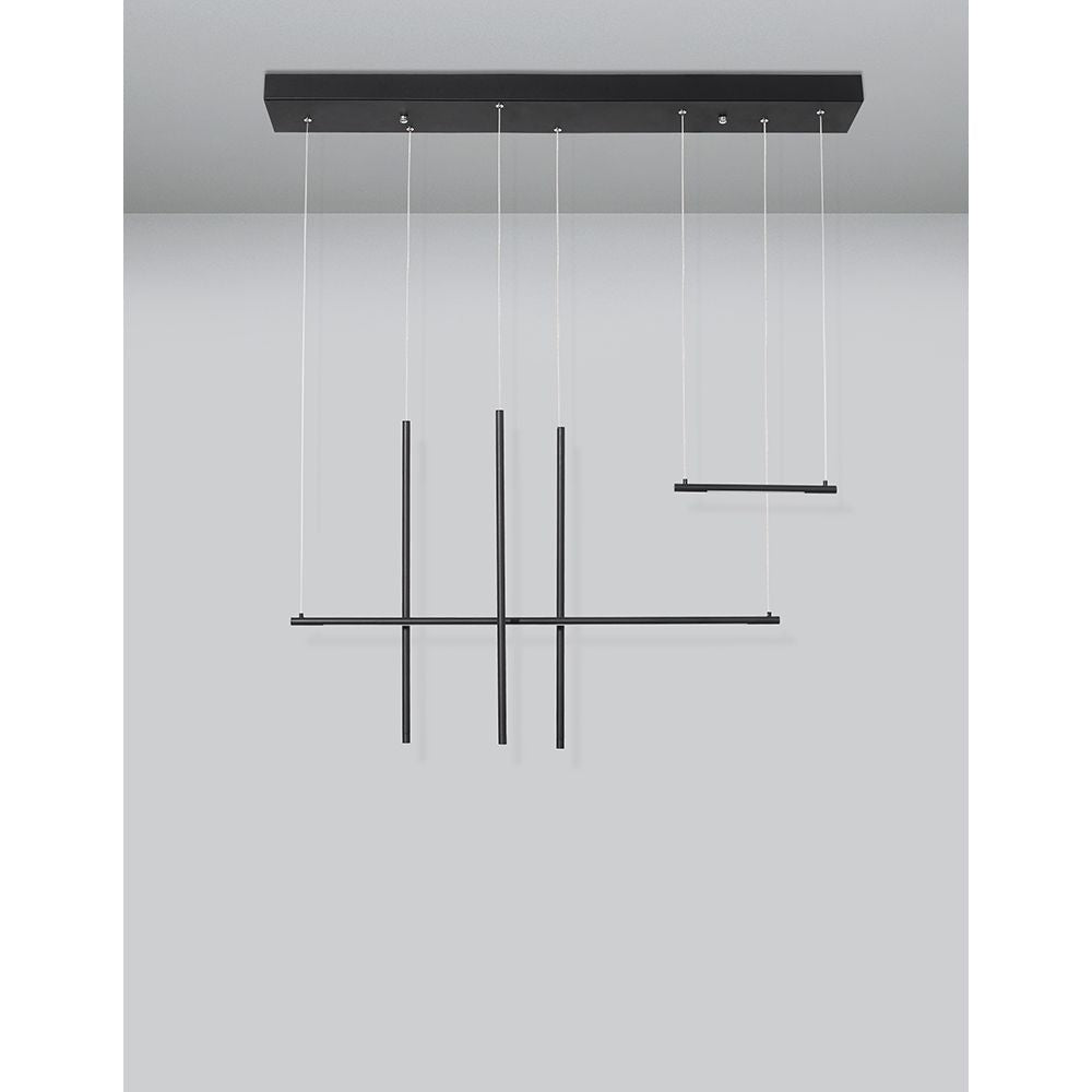 Elettra LED Hängelampe in sandigem Schwarz mit minimalistischen, dekorativen Armen für modernes Design.