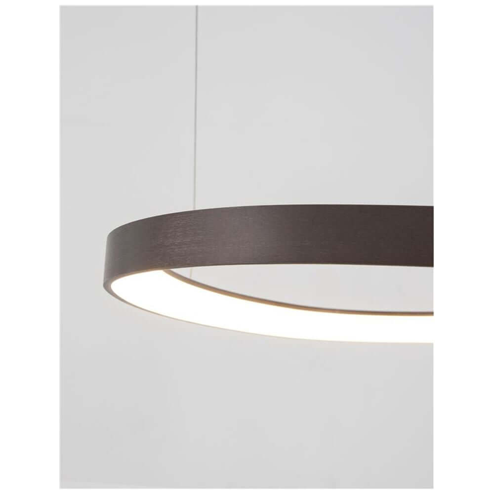 Esteva LED Hängeleuchte Ø 65cm mit minimalistischem Design und warmer Lichtquelle.