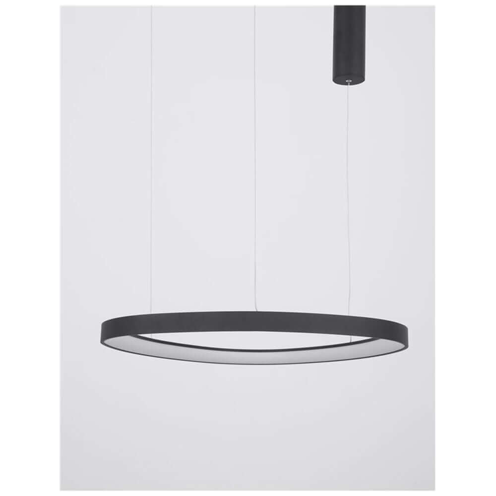Esteva LED Hängeleuchte Ø 65cm in modernem Design, suspendiert von der Decke, minimalistische Ästhetik.