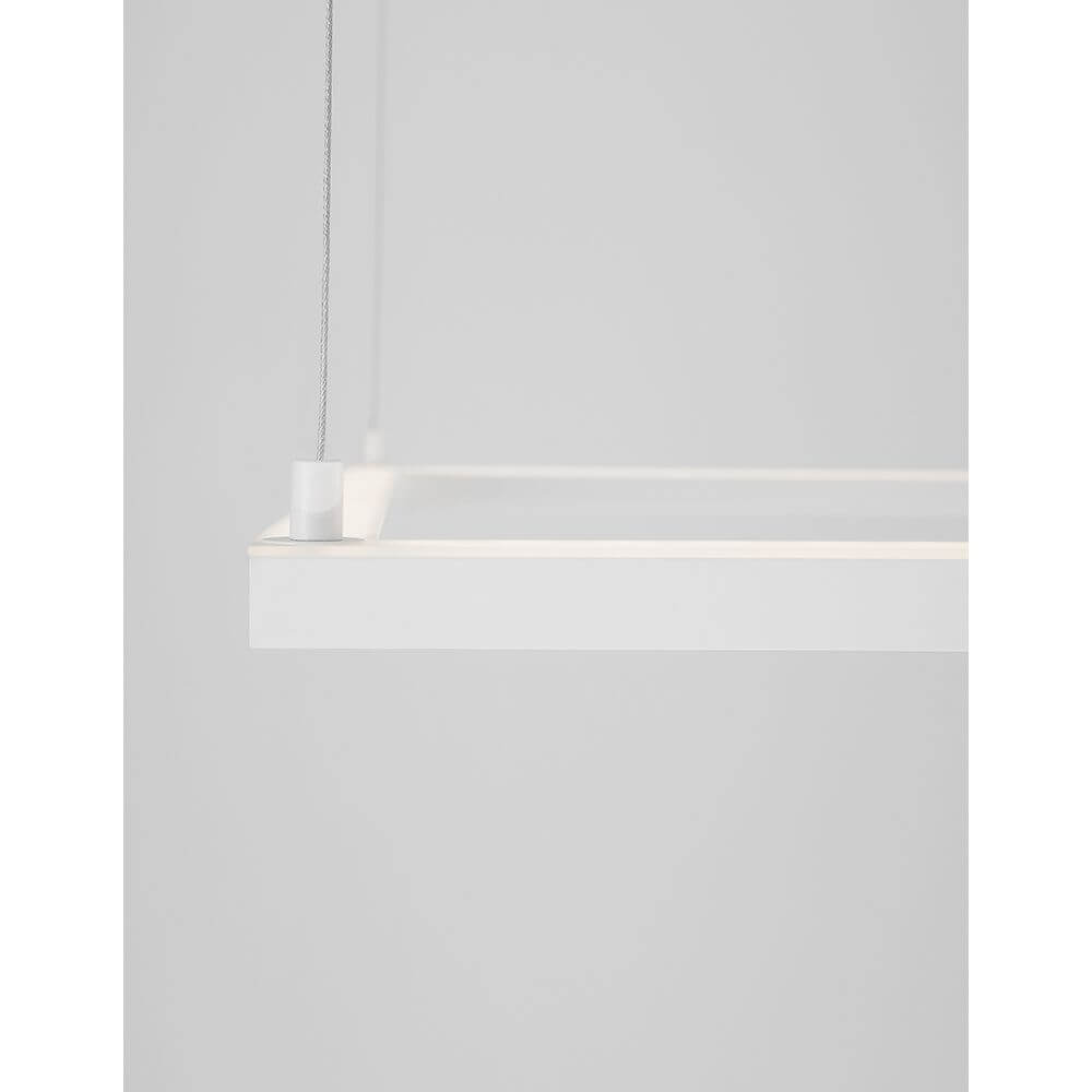 Eterna LED Hängelampe Quadratisch Weiß Detailaufnahme der minimalistischen Deckenleuchte in Weiß.