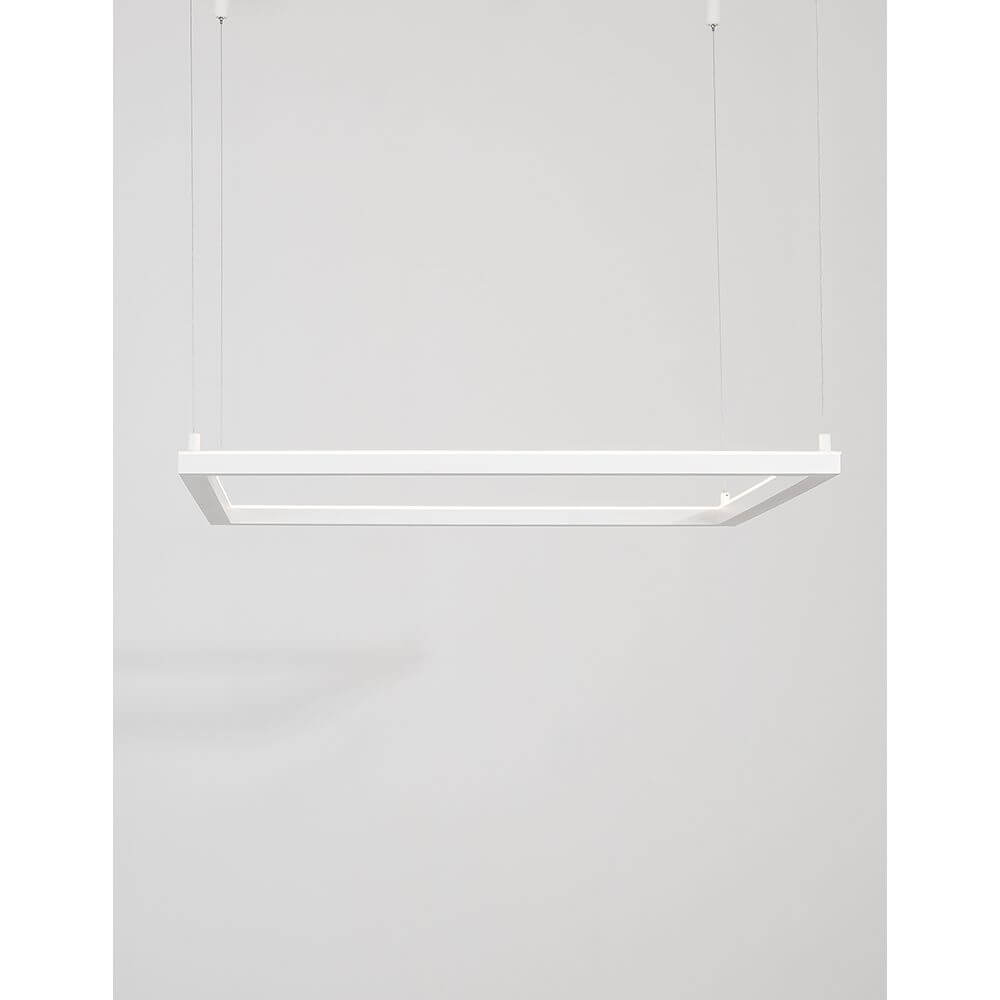 Eterna LED Hängelampe Quadratisch Weiß über einem grauen Hintergrund, mit minimalistischem Design.