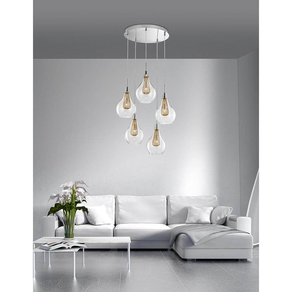 Filo Hängelampe 5-flammig Glas Aufhängung mit eleganten Glaslampenschirmen und modernem Design im Wohnzimmer.