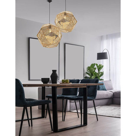 Foggia Hängelampe Stahl Gold in modernem Esszimmer mit eleganter Dekoration.