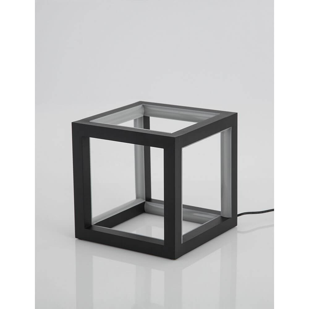 Gabbia LED Würfel Tischlampe in modernem Design, ideal für Esszimmer, Flur oder Wohnzimmer.