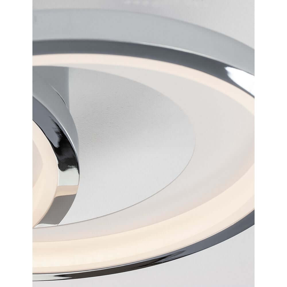 Detailansicht der Nova Luce Galaxy LED Deckenlampe Chrom mit modernem Design und eingebauter LED-Beleuchtung.