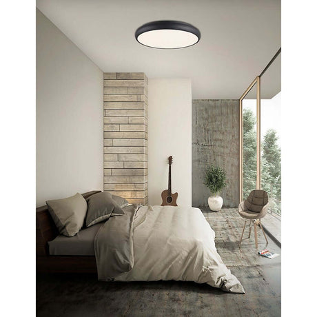 Gap LED Deckenlampe in modernem Schlafzimmer mit minimalistischem Design und schöner Lichtverteilung.