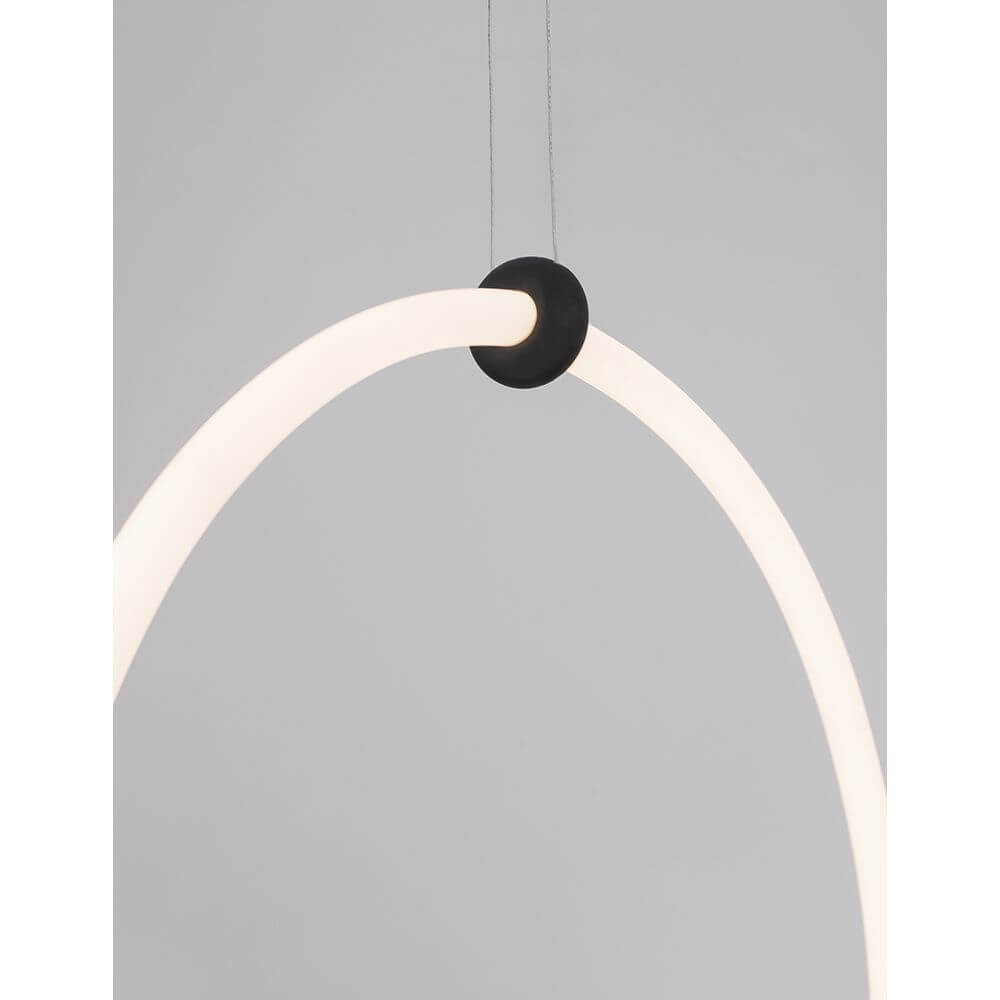 Girdino LED Runde Hängelampe Ø 59,5cm mit modernem minimalistischem Design und warmweißem Licht.