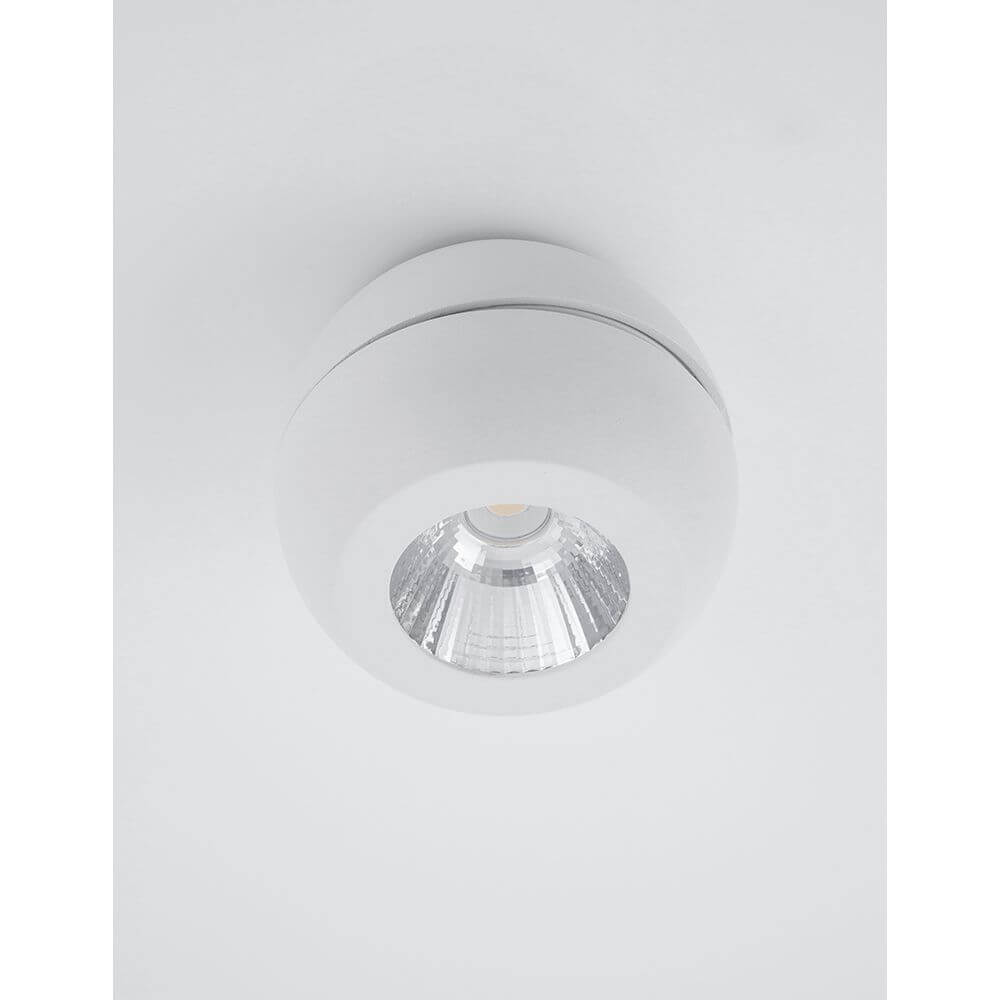 Gon LED Spot Ø 11cm Verstellbar in Weiß, ideal für verschiedene Beleuchtungssituationen.