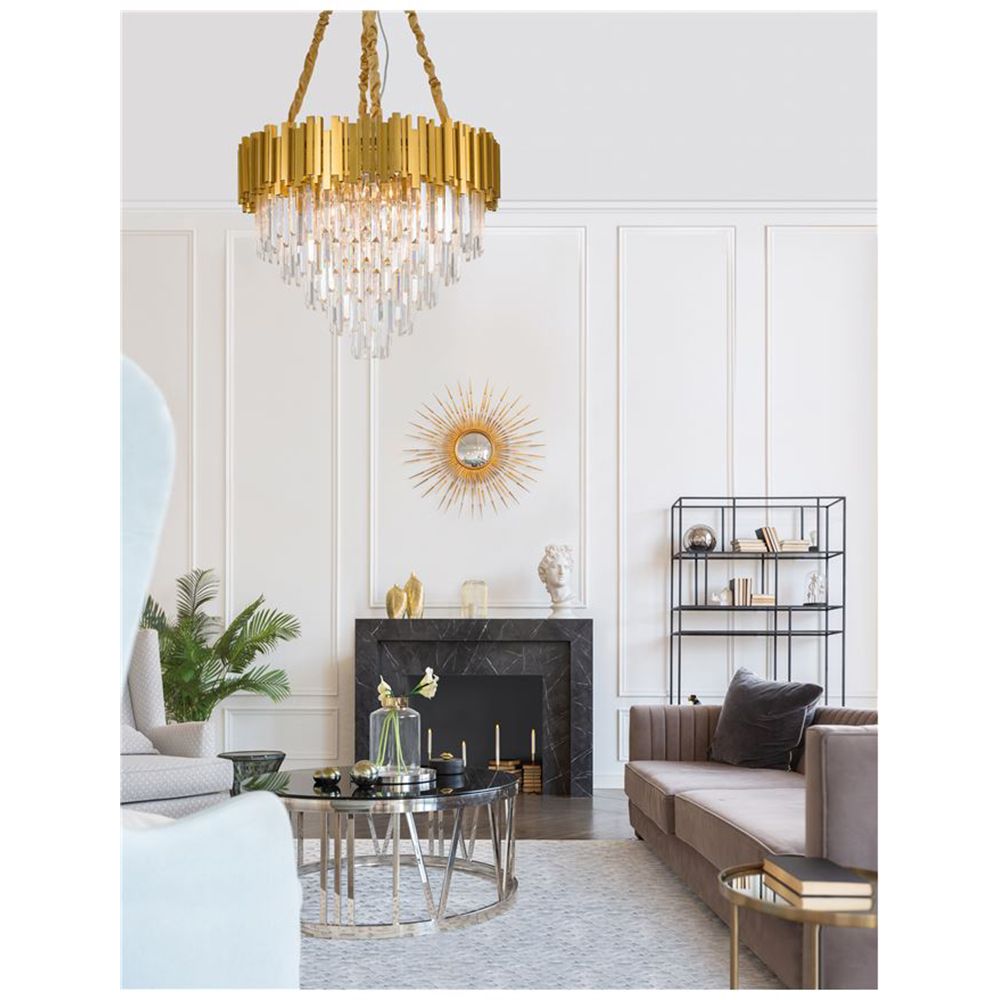 Eleganter Grane Kronleuchter 12-flammig in Gold mit Kristall-Prismen im modernen Wohnzimmer