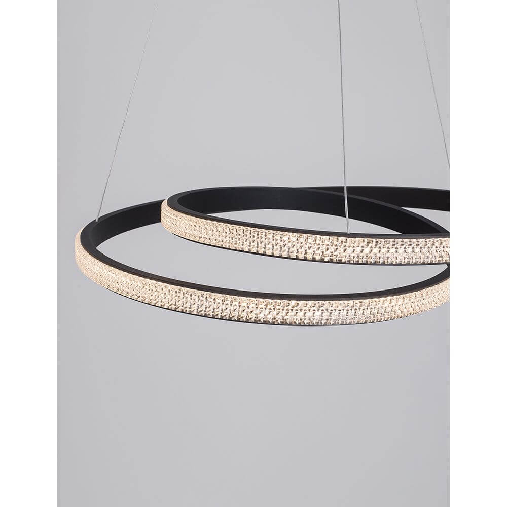 Grania LED Hängelampe Sandig-Schwarz mit modernen Aluminium- und Acryl-Design und effizienter Lichtquelle.