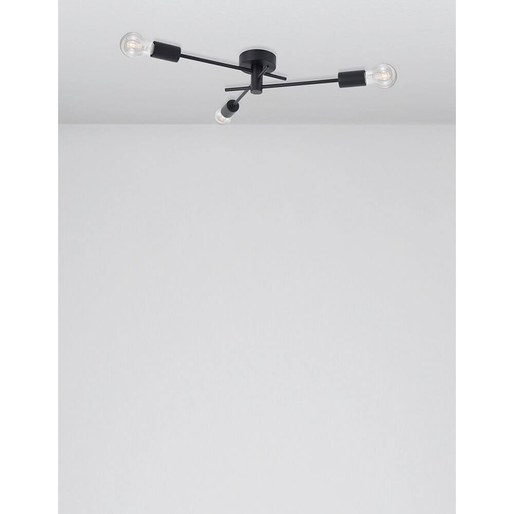 Granso Deckenlampe 3-flammig Metall in matt schwarzem Metall mit drei filigranen Armen.