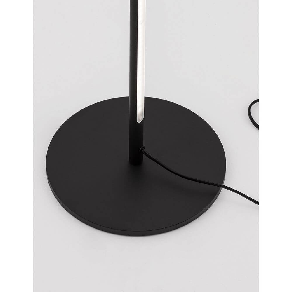 Handy LED Stehlampe 171cm Schwarz mit schwarzem Standfuß und Kabel, minimalistisches Design.