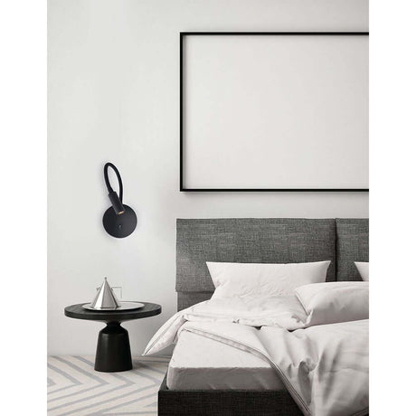 Moderne soveværelsesudsigt med Nova Luce Jaco LED Væglampe justerbar på væggen.
