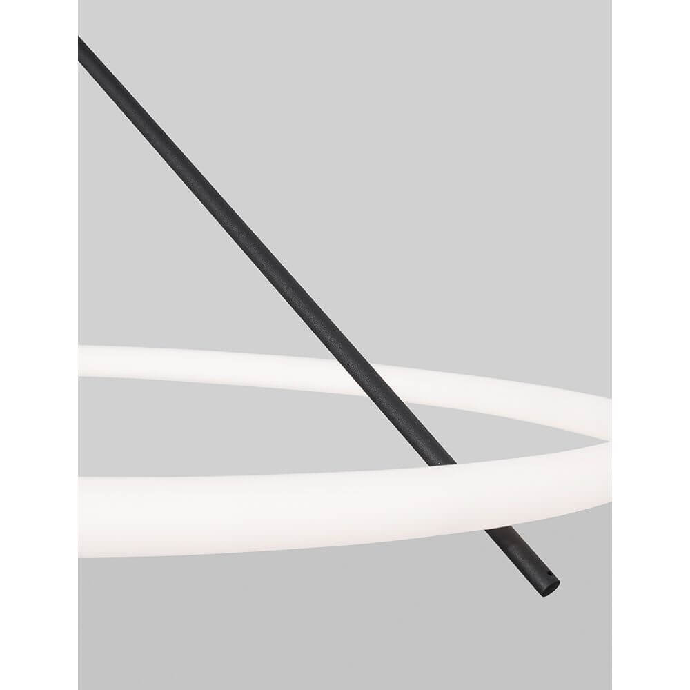 Janus LED Deckenleuchte Schwarz in modernem Design mit weißem Lichtkreis und schwarzem Stab.