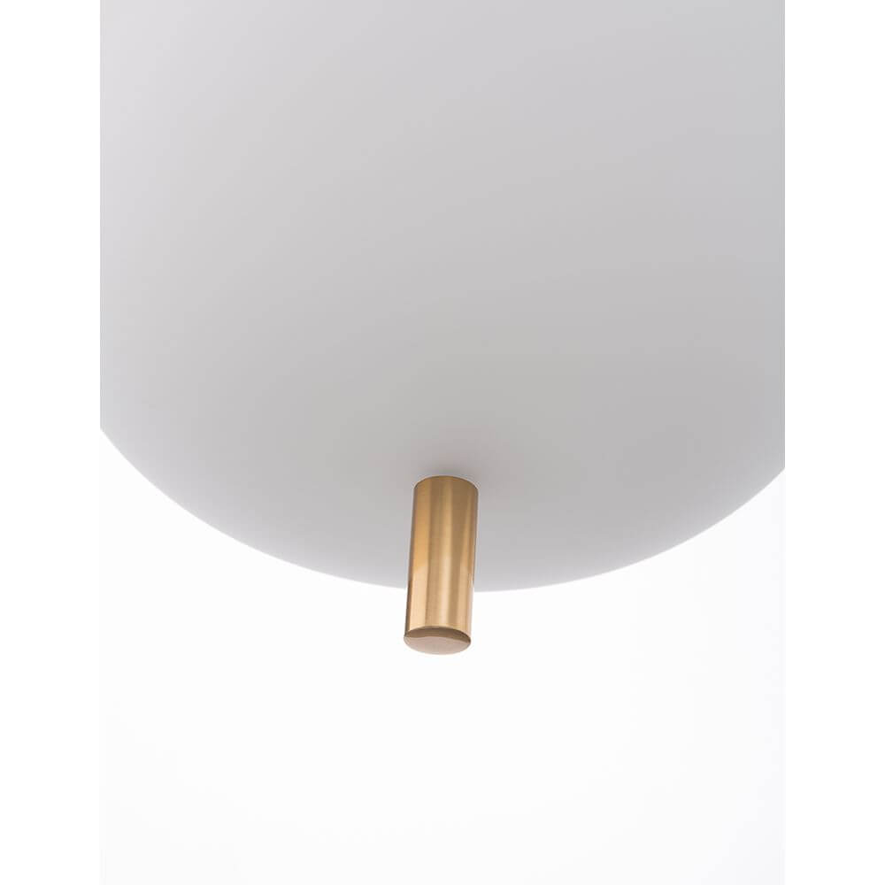 Lato Hängeleuchte Antik-Metall mit modernem Design aus Glas und Metall in Gold und Weiß.