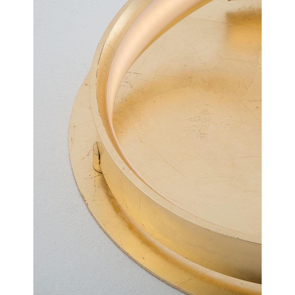 Leon LED Stehlampe 143cm Gold - Detailansicht des goldenen Lampenfußes für elegantes Wohnambiente.